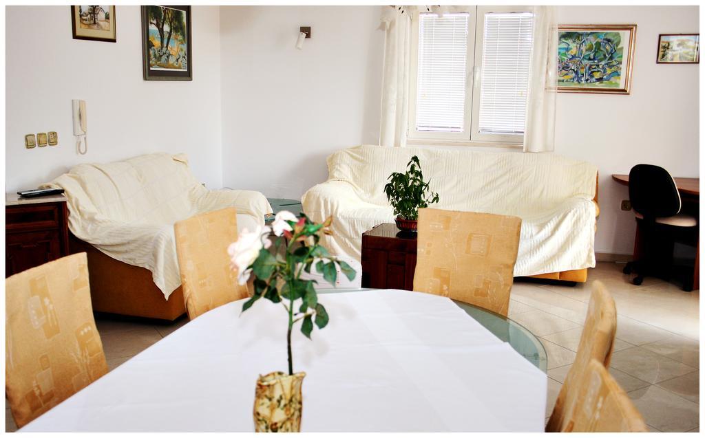 Apartments Ruza Primosten Room photo