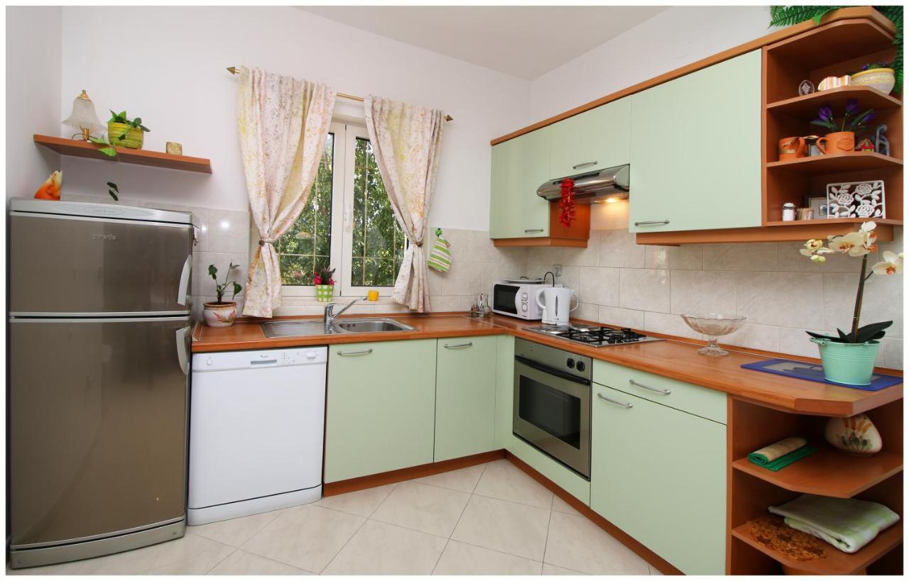 Apartments Ruza Primosten Exterior photo