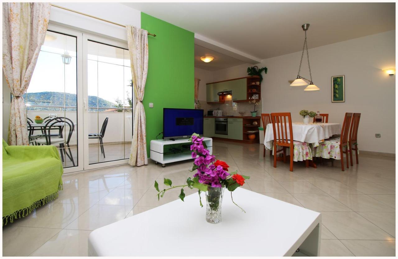 Apartments Ruza Primosten Exterior photo