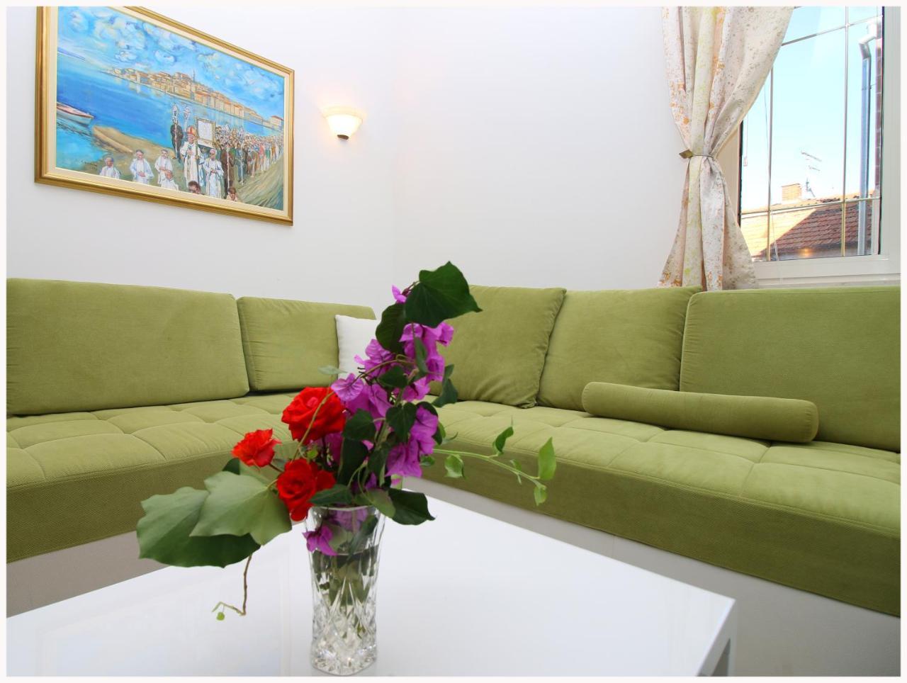 Apartments Ruza Primosten Exterior photo