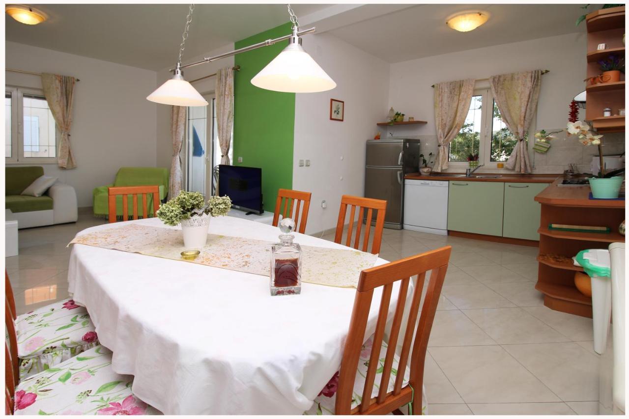 Apartments Ruza Primosten Exterior photo